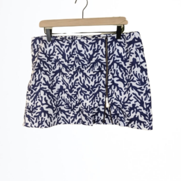 Lilly Pulitzer Dresses & Skirts - Lilly Pulitzer motif mini skirt